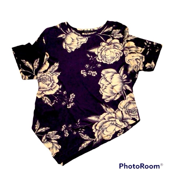 Osklen Floral Asymmetrical Hem
Short Sleeve Top Size Small - Picture 2 of 5